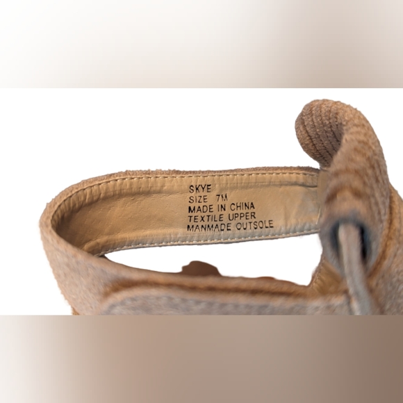 EUC Coconuts by Matisse tan faux suede button ankle strap fringe peep toe heels - Picture 7 of 11